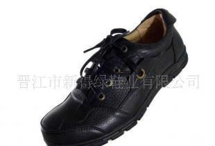 頭層皮商務休閑皮鞋：ECCO-愛步男鞋的專業解析