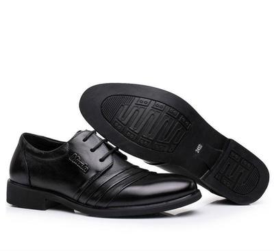 休閑皮鞋 舒適與時(shí)尚的完美交融