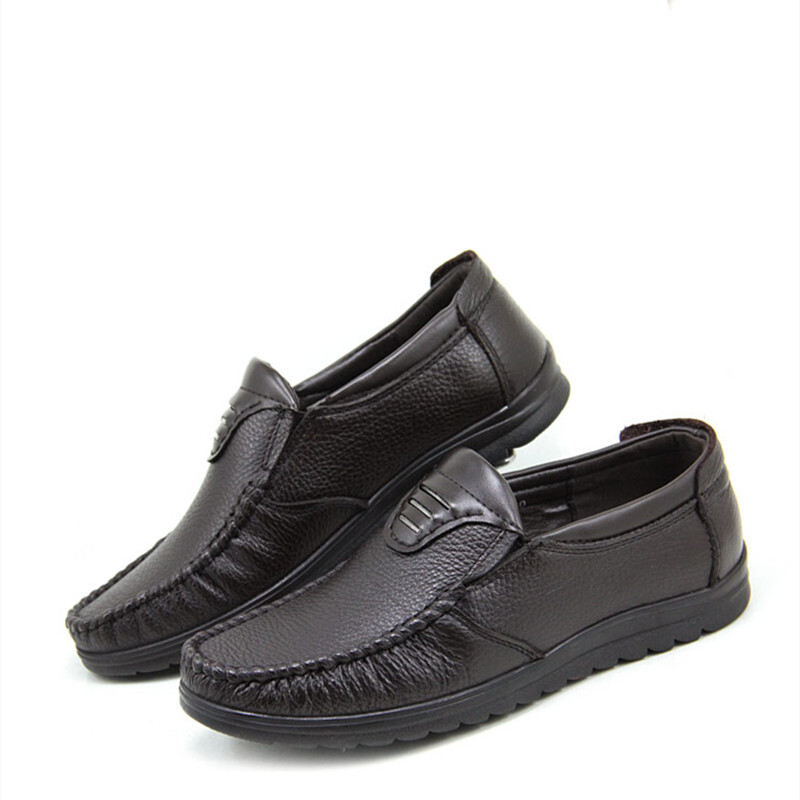 舒適與型格兼?zhèn)?解析現(xiàn)代男士軟底休閑皮鞋